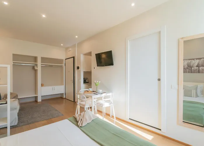 Апартаменты Mt By Rent Комо