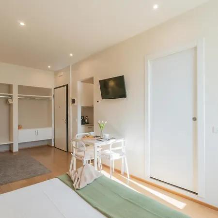 Apartmán Mt By Rent Como