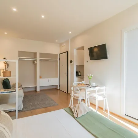 Mt By Rent Apartamento Como