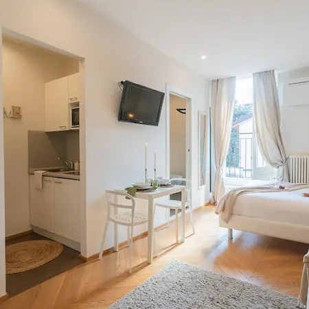 Mt By Rent Apartamento Como