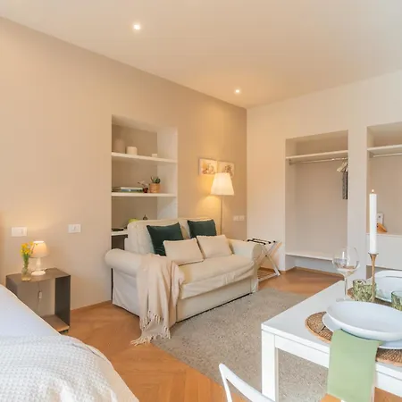 Mt By Rent Apartment
