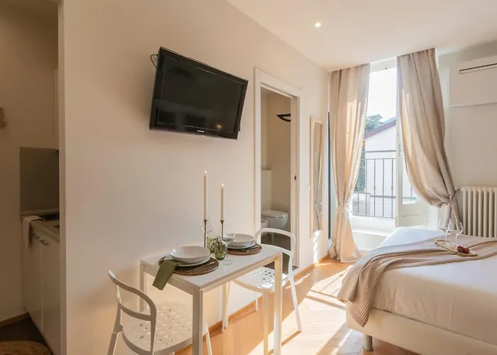 Mt By Rent Como