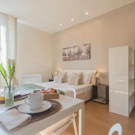 Mt By Rent Apartment Como