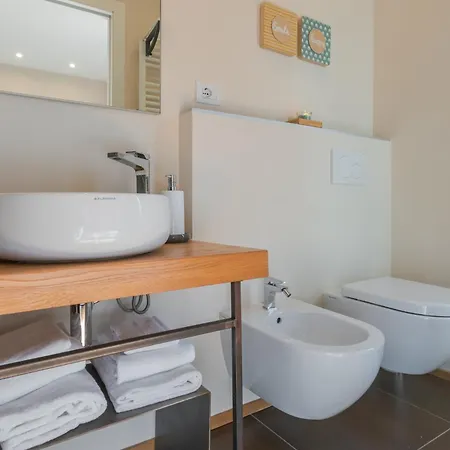 Mt By Rent Apartment