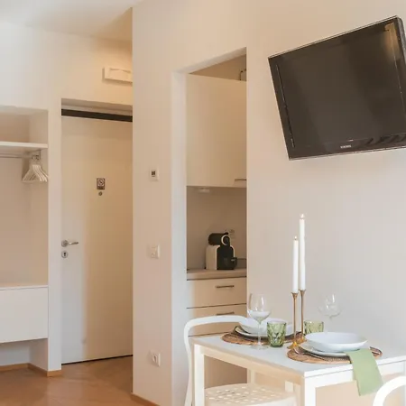 Mt By Rent Apartment *