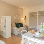 Mt By Rent * Como