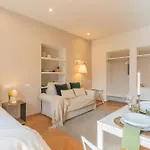 Mt By Rent Apartamento
